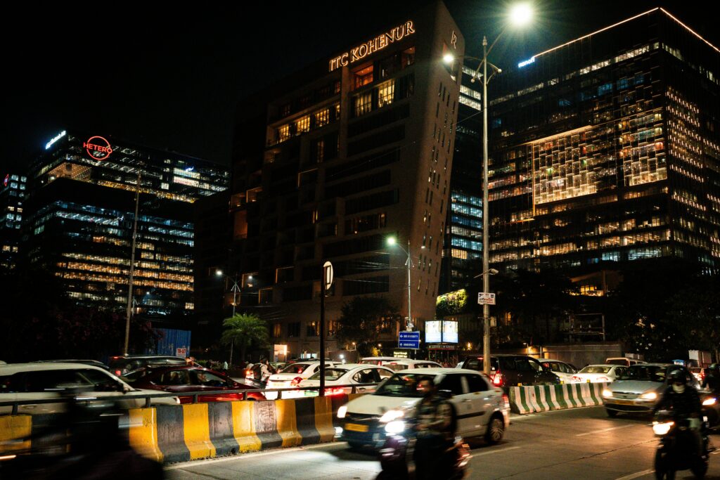DLF CyberHub Gurugram – Local SEO storefront near Sector 24
